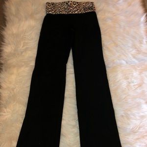 🐯🖤LOVE PINK cheetah print boot cut leggings🐯🖤